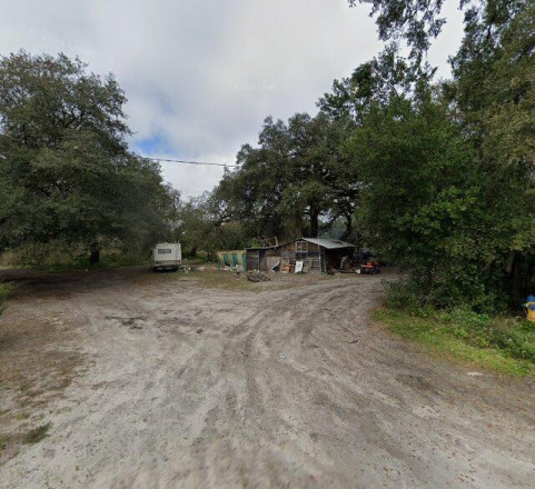 21034 Lloyd Avenue, Dade City, FL 33523