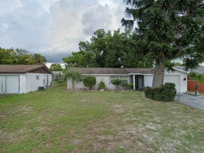 8640 Spanish Moss Drive, Port Richey, FL 34668